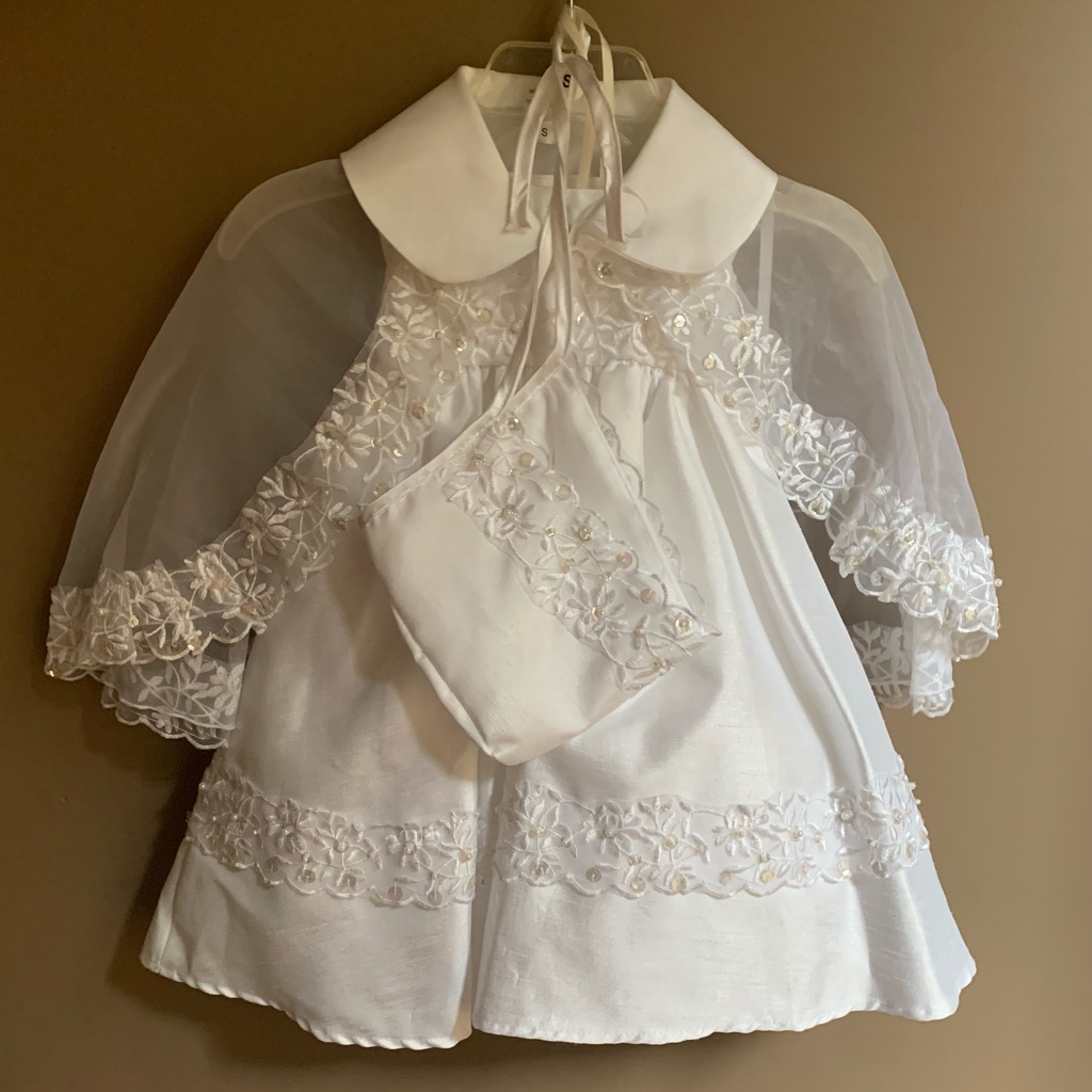 Litos Baptism Dress With Bonnet. Size Small 3-6 Mos